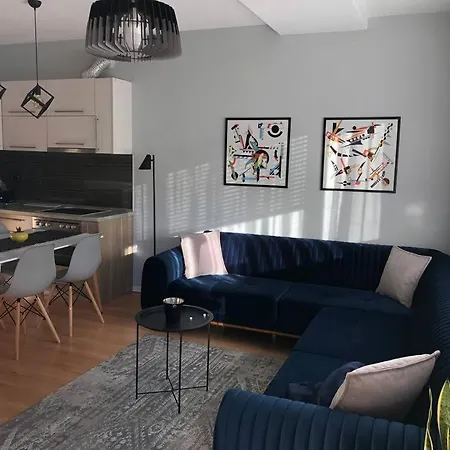 Pandora's Apartamento Tirana